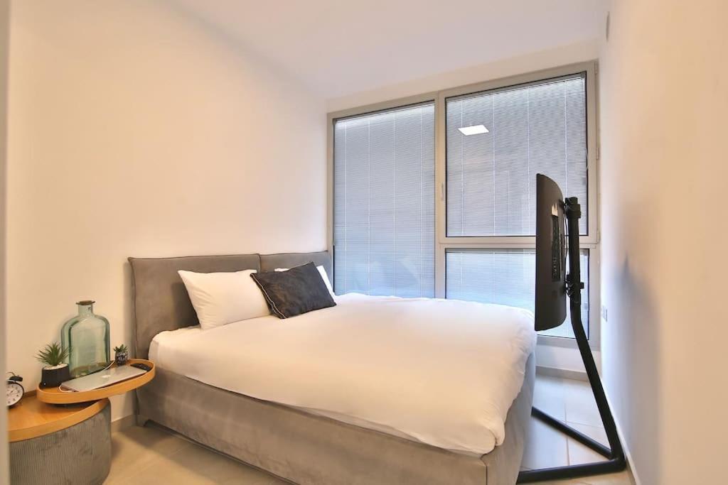 Apartment Luxury 2 Bedroom Gindi Tlv *
