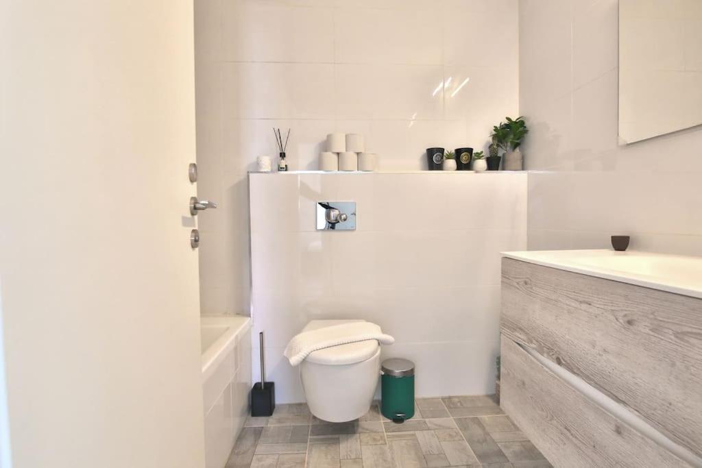 Luxury 2 Bedroom Gindi Tlv Apartment Tel Aviv