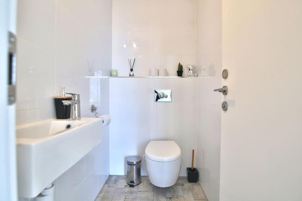 Apartment Luxury 2 Bedroom Gindi Tlv Tel Aviv