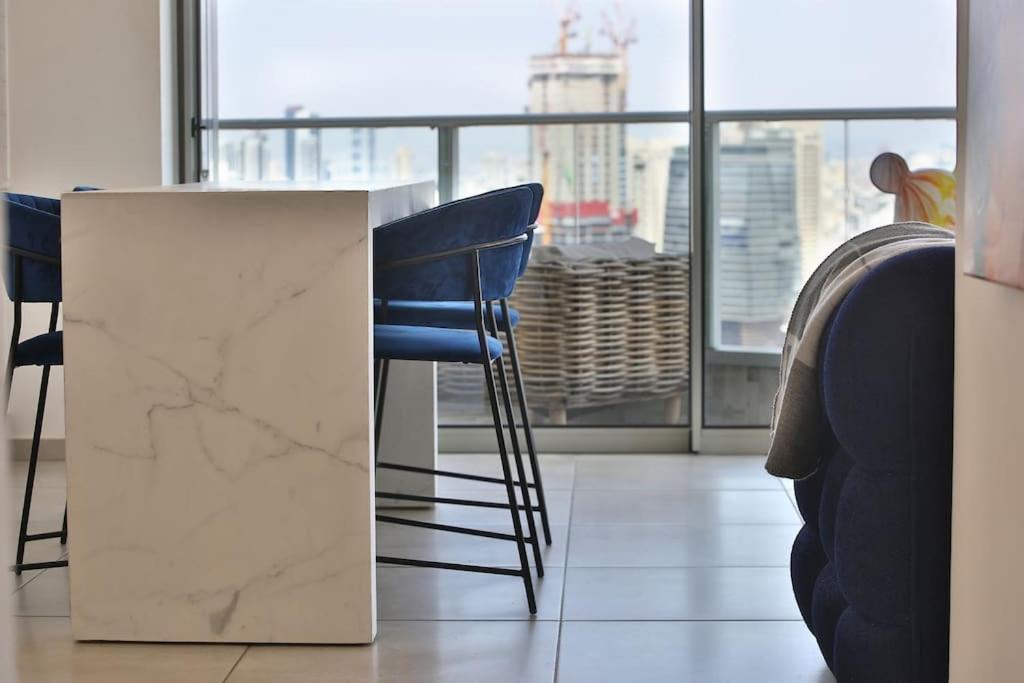 Apartment Luxury 2 Bedroom Gindi Tlv Tel Aviv